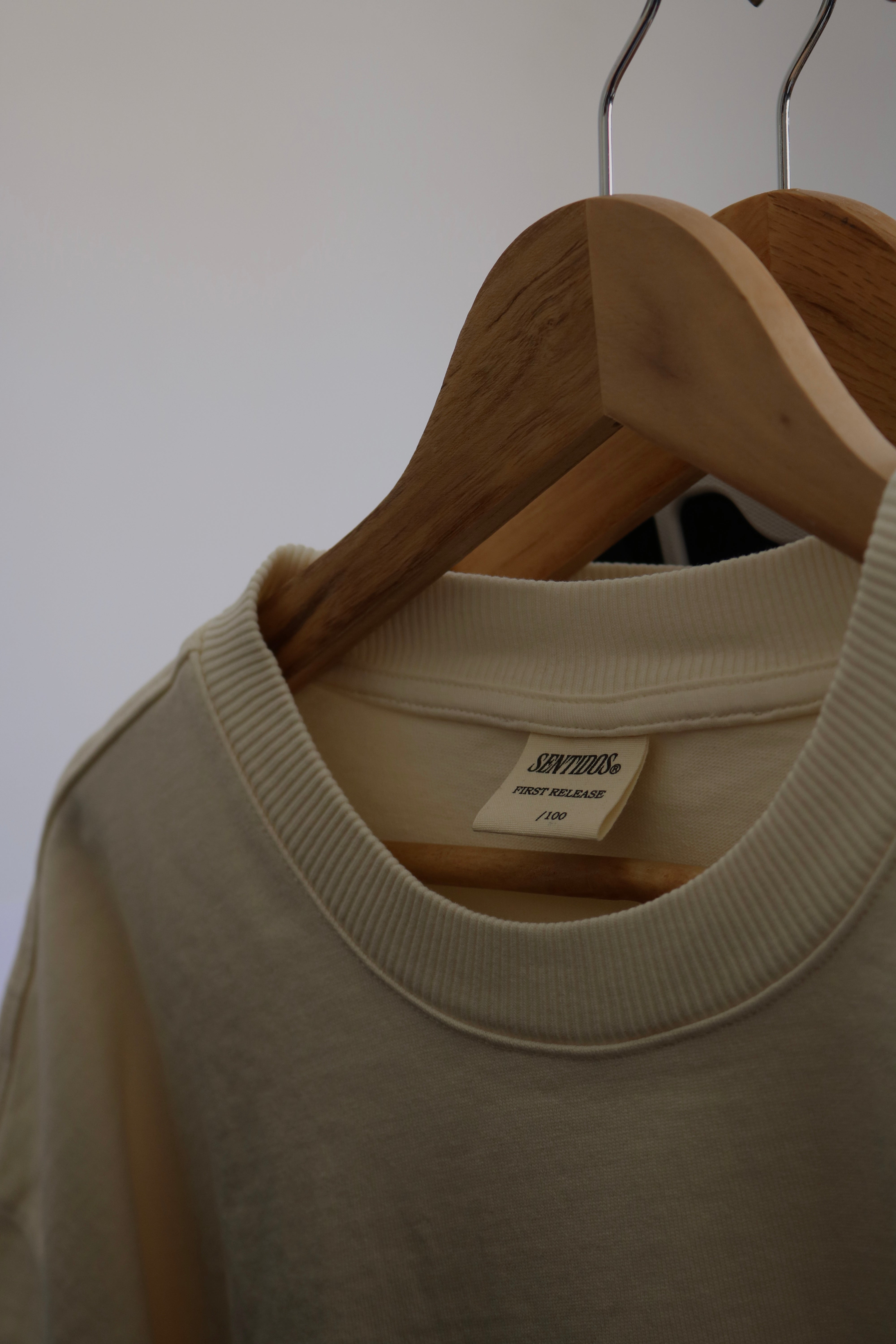 Camisetas numeradas: por qué la edición limitada importa en 2026