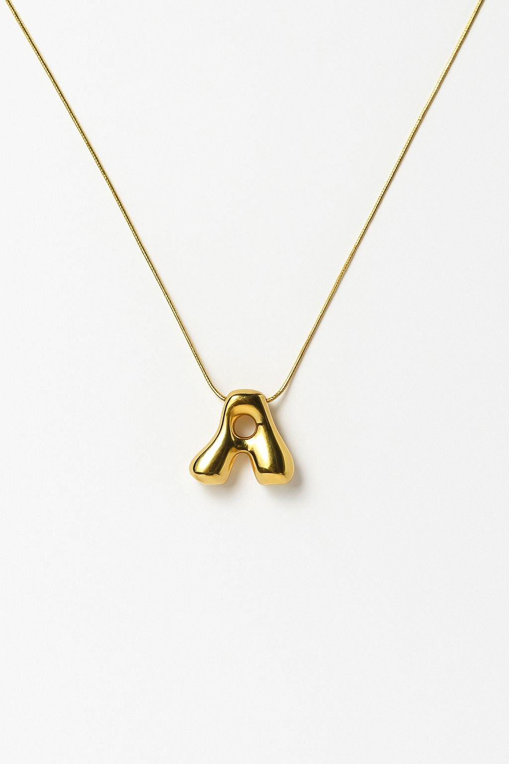 INITIAL NECKLACE