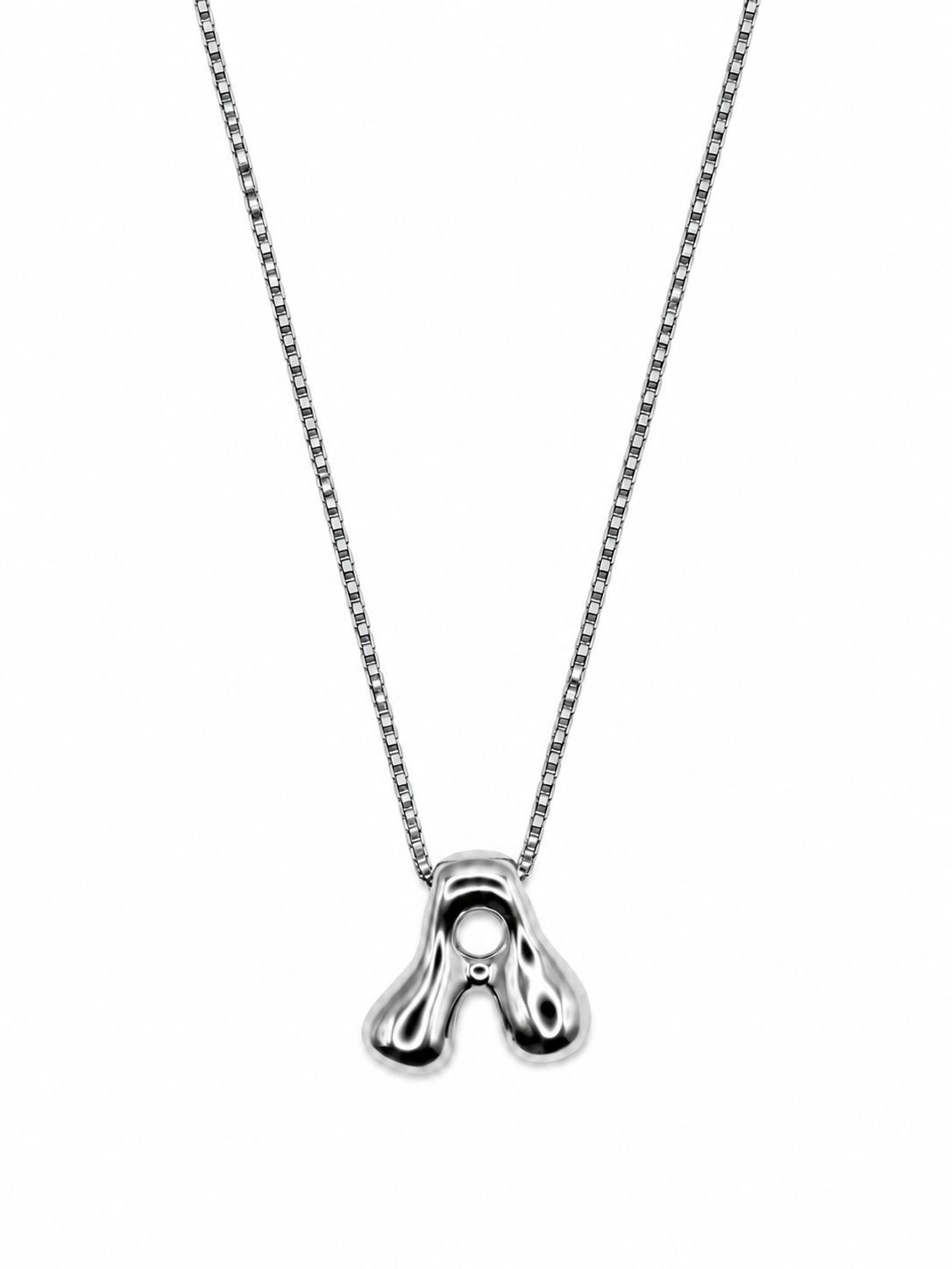 COLLIER AVEC INITIALE