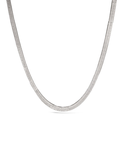 FEATURE SILVER NECKLACE