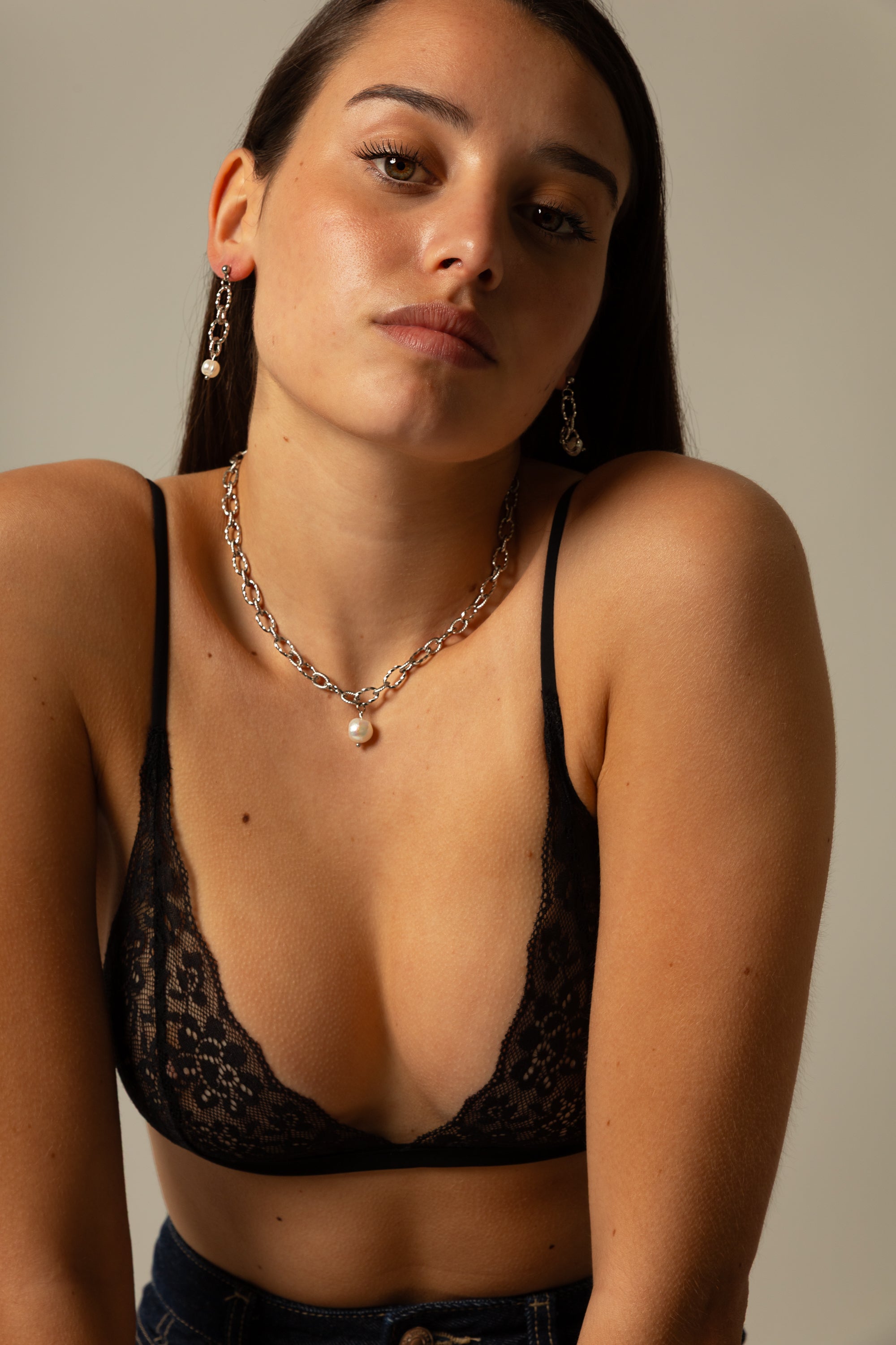 GREATNESS SILVER EARRINGS